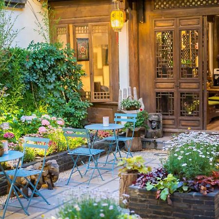 Big Tree Guesthouse - Naxi Old Style ลี่เจียง ภายนอก รูปภาพ