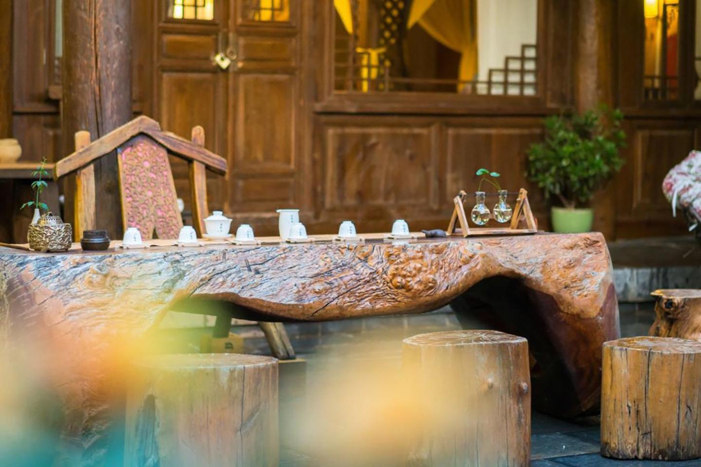 Big Tree Guesthouse - Naxi Old Style ลี่เจียง ภายนอก รูปภาพ